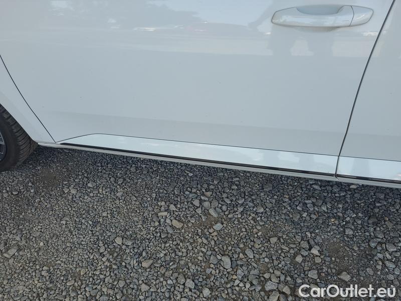  Skoda  Superb  Combi (3V5)(2015) Su.c.2.0TDI 147 4x4 SptL.Aut #7