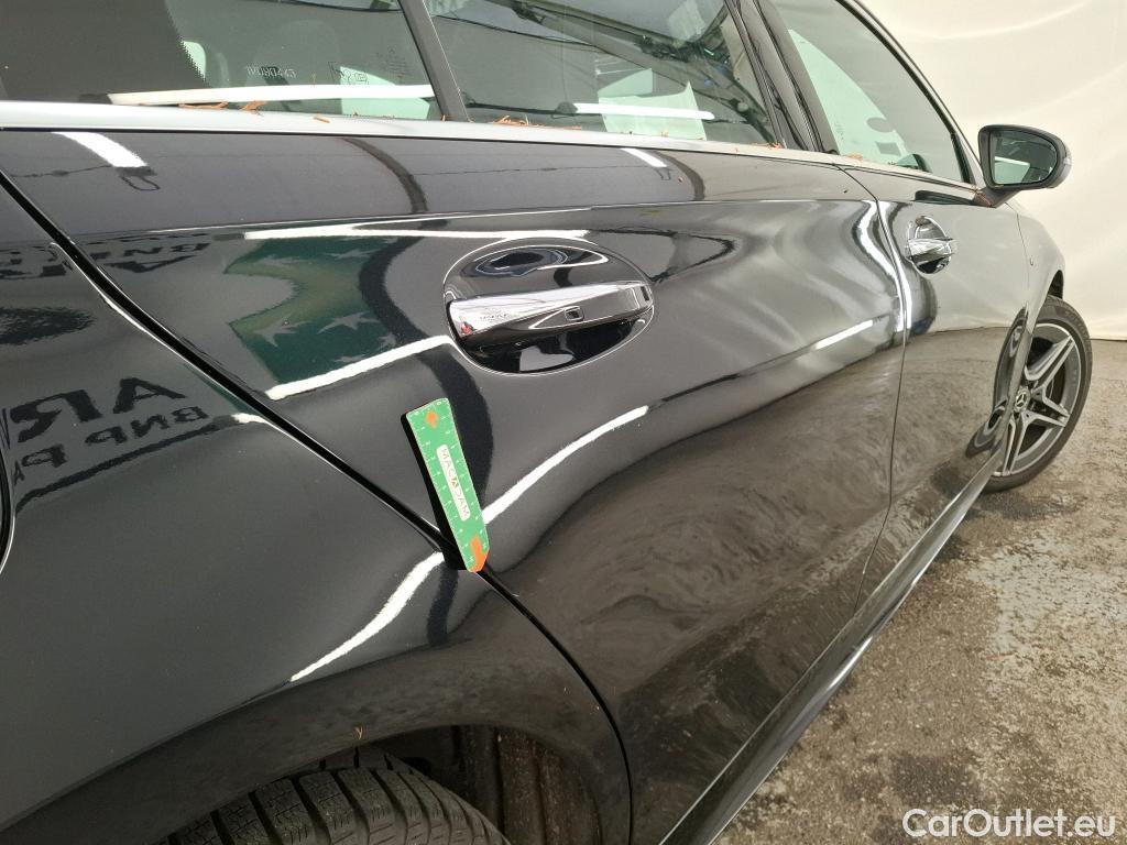  Mercedes  A-Klasse MERCEDES-BENZ Classe A Compact / 2018 / 5P / Berline A 250 e AMG Line 8G-DCT #3