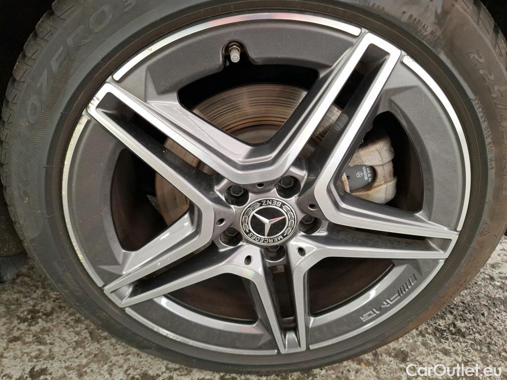  Mercedes  A-Klasse MERCEDES-BENZ Classe A Compact / 2018 / 5P / Berline A 250 e AMG Line 8G-DCT #8