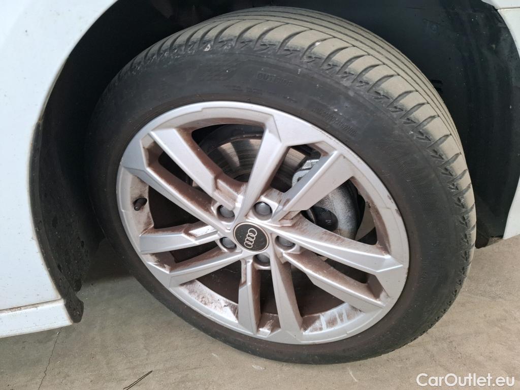  Audi  A3  Berline 30 TFSI Business Line 1.0 TFSI 110CV BVA7 E6d #24