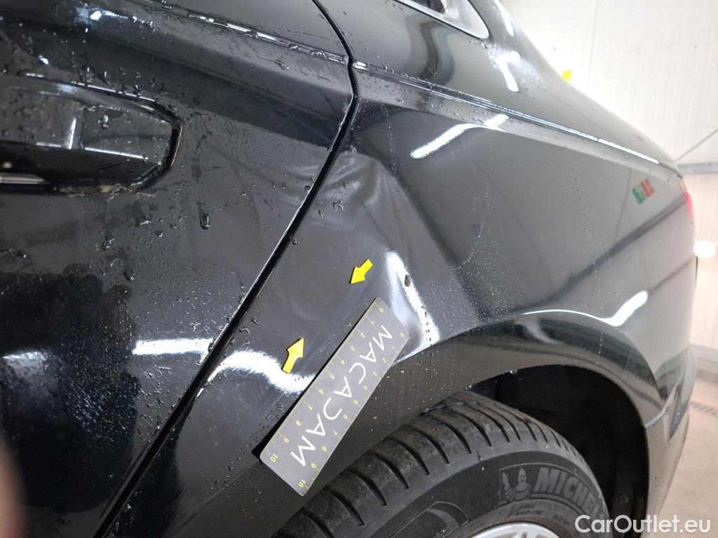  Audi  A4  Berline 30 TDI Business line 2.0 TDI 135CV BVA7 E6d #1