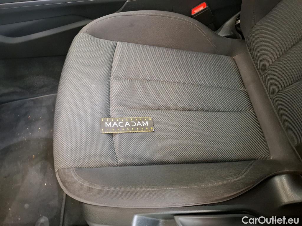  Audi  A4  Berline 30 TDI Business line 2.0 TDI 135CV BVA7 E6d #10