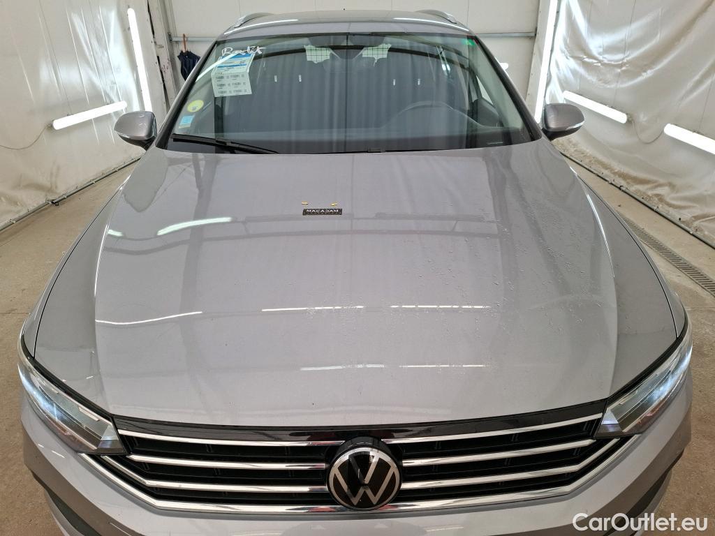  Volkswagen  Passat VOLKSWAGEN  SW / 2019 / 5P / Break 2.0 TDI 150 SCR DSG7 SW BUSINESS #1