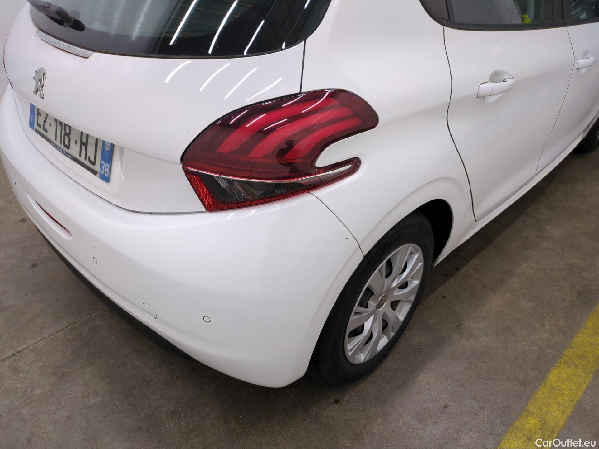  Peugeot  208  Active Business 1.2 80CV BVM5 E6 #24