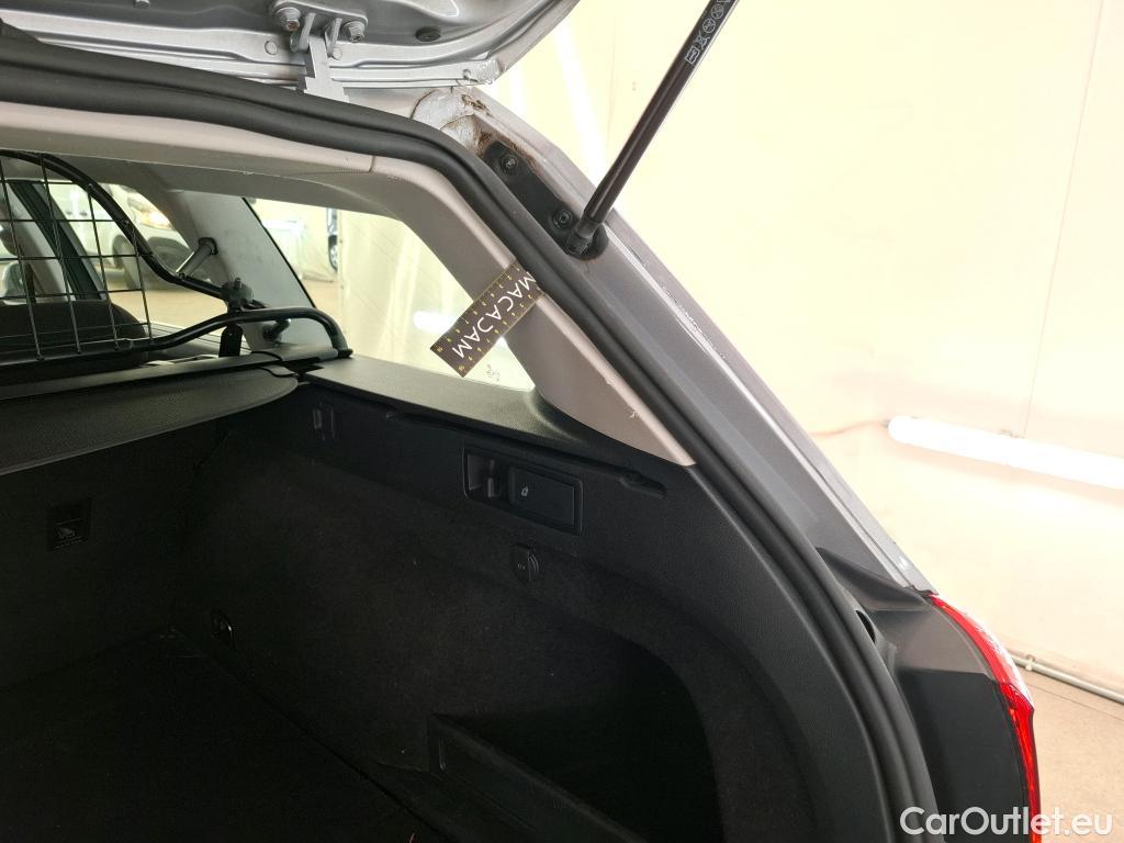  Volkswagen  Passat VOLKSWAGEN  SW / 2019 / 5P / Break 2.0 TDI 150 SCR DSG7 SW BUSINESS #10