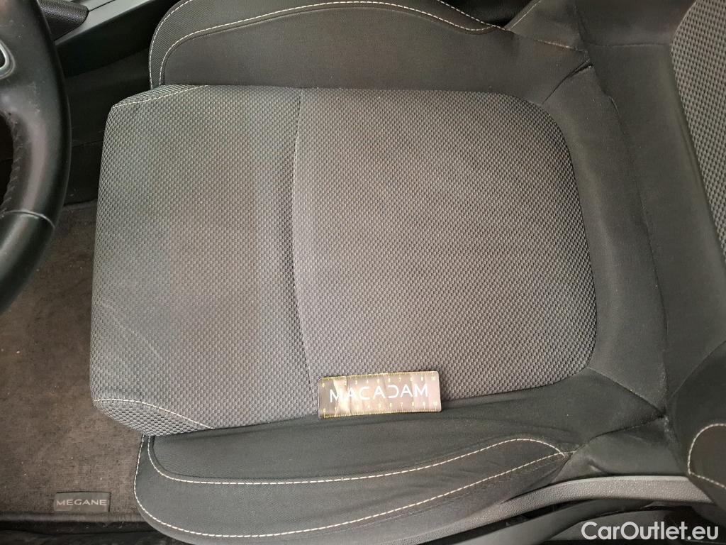  Renault  Megane  IV Berline 5pt. Société Air Nav 1.5 dCi 90CV BVM6 E6 #15