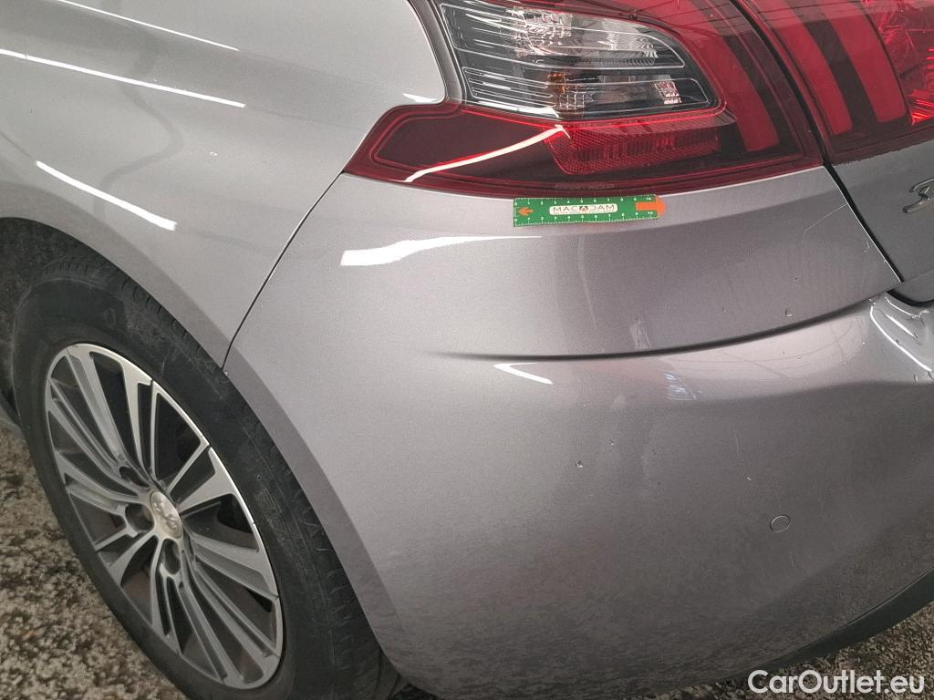 Peugeot  308  Allure Business 1.5 HDi 130CV BVA8 E6d #17