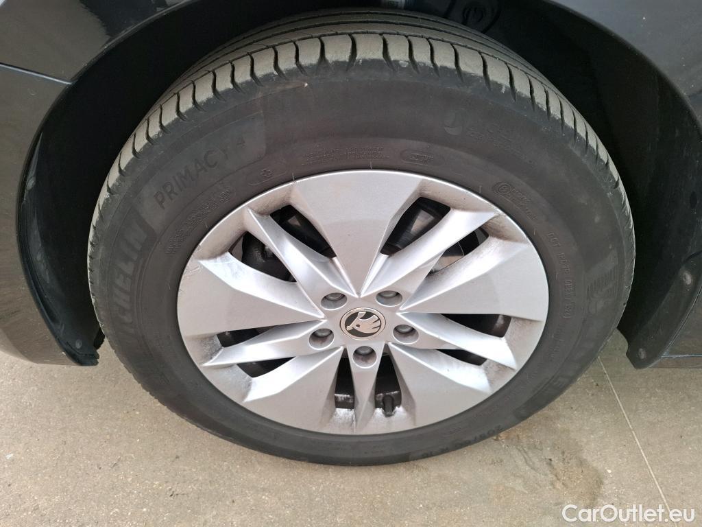  Skoda  Octavia  Break Business 2.0 TDI 150CV BVA7 E6d #77
