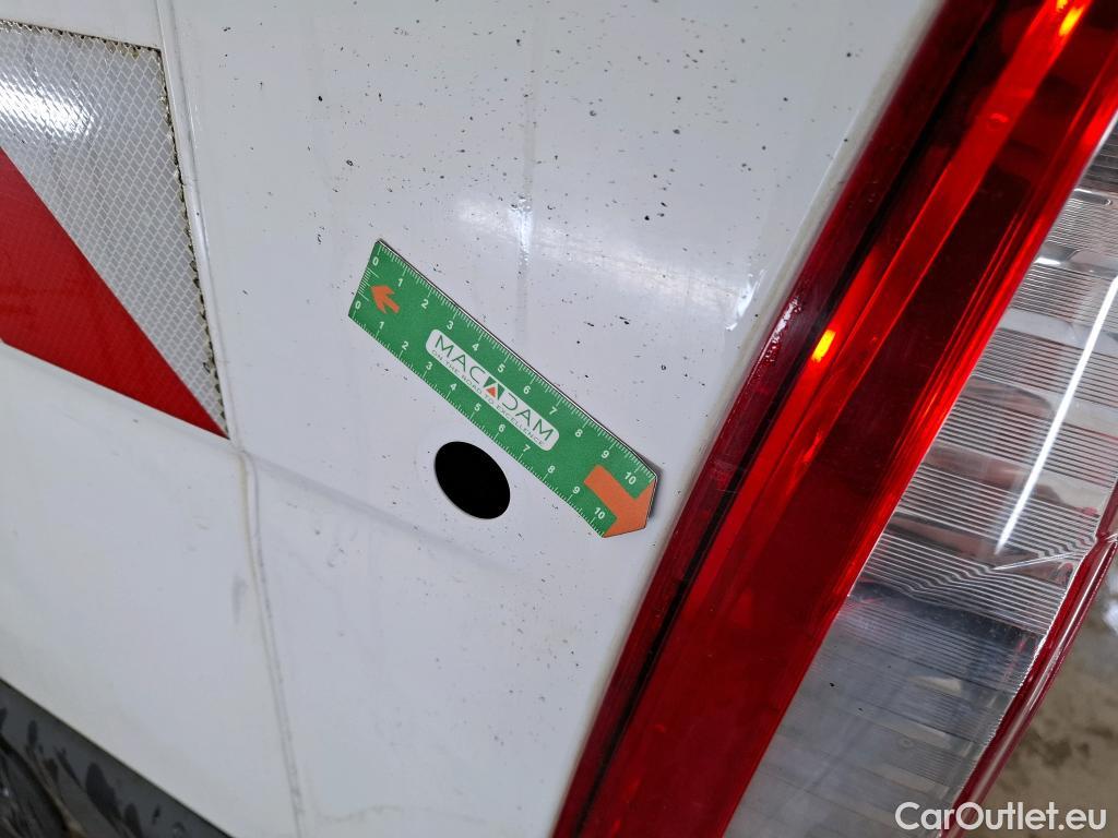  Renault  Master  III Fourgon L2H2 3 5 Grand Confort dCi 130CV BVM6 7 Sieges E6 #33