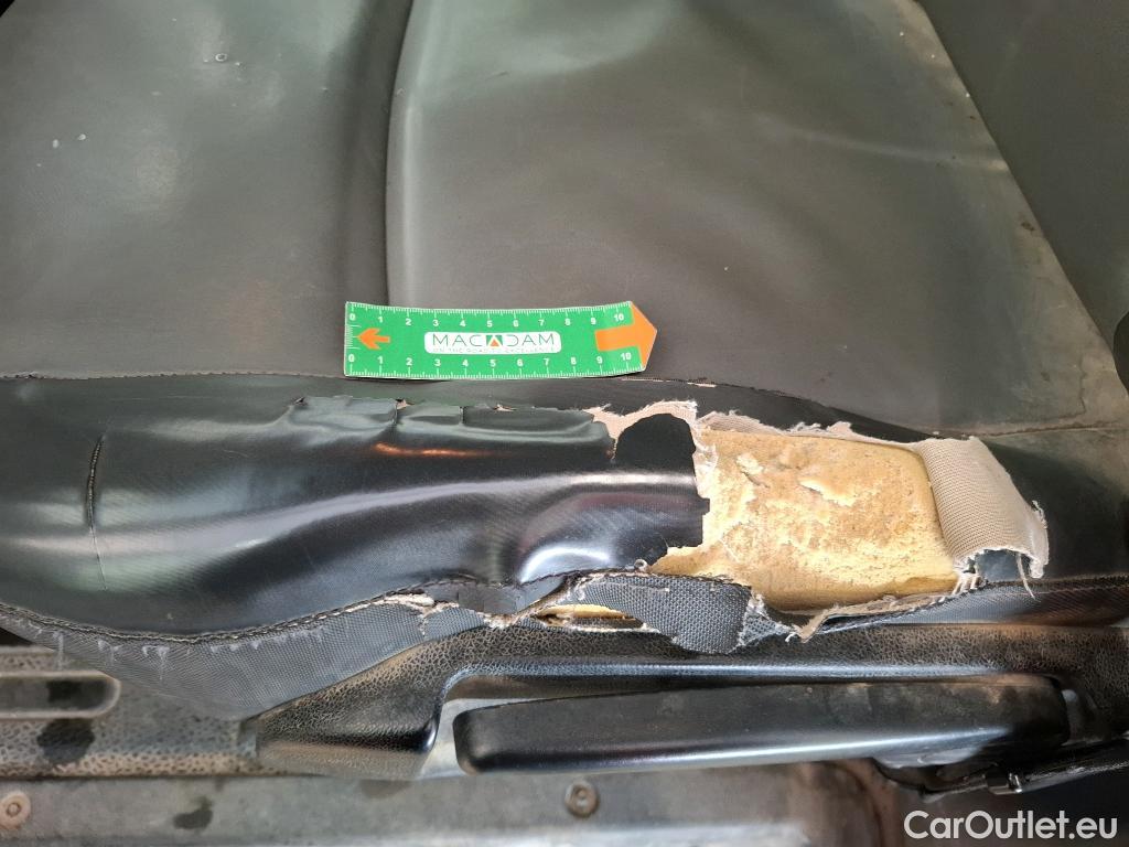  Renault  Master  III Fourgon L2H2 3 5 Grand Confort dCi 130CV BVM6 7 Sieges E6 #9