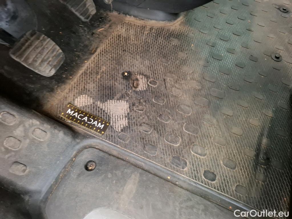  Renault  Trafic  Furgon L2H2 1200 Confort 1.6 dCi 125CV BVM6 E6 #1