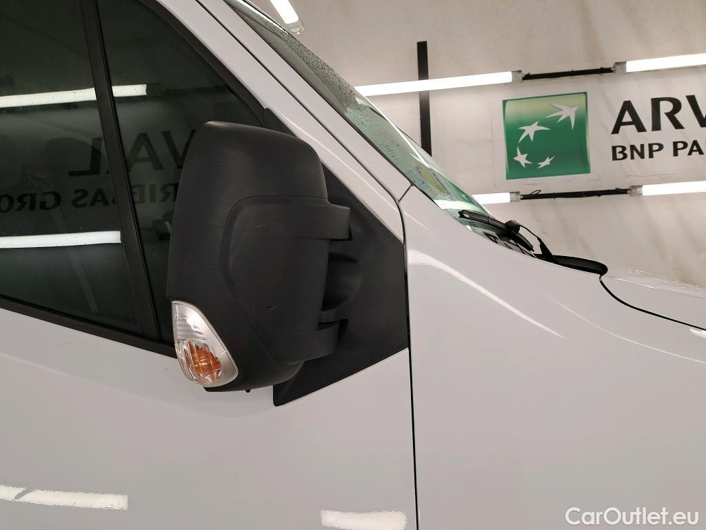  Renault  Master  Fourgon L2H2 3 3 Grand Confort dCi 135CV BVM6 E6dT #26