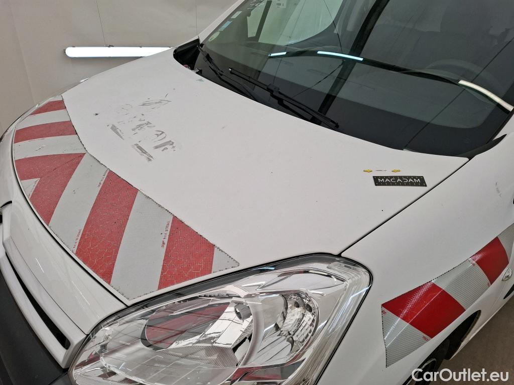  Citroen  Berlingo CITROEN  VU 3p Fourgonnette BlueHDi 100 BVM Club M #30