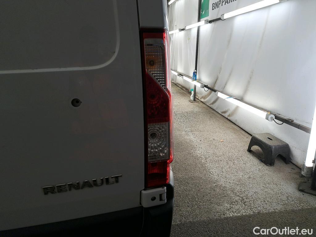  Renault  Master  Fourgon L2H2 3 3 Grand Confort dCi 135CV BVM6 E6dT #33