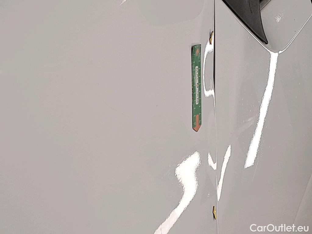  Renault  Master  Fourgon L2H2 3 3 Grand Confort dCi 135CV BVM6 E6dT #18