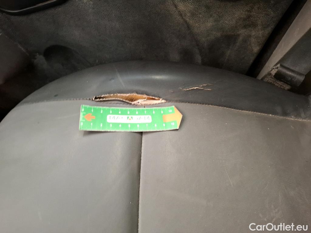  Renault  Master  III Fourgon L2H2 3 5 Grand Confort dCi 130CV BVM6 7 Sieges E6 #5