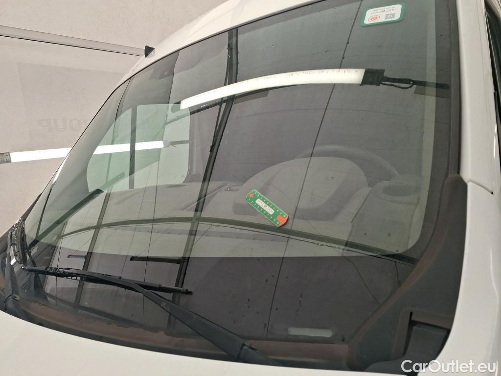  Nissan  NV400 NISSAN  VU 4p Fourgon L3H2 2.3 DCI TT 165 S/S 3500 Business #8