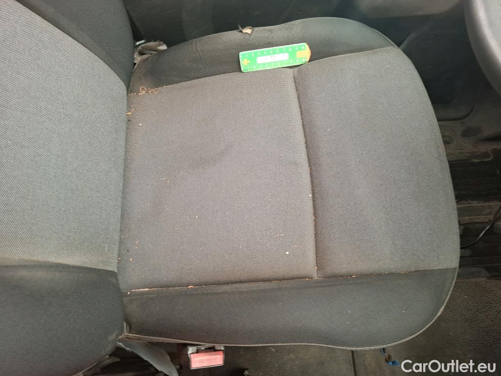  Nissan  NV400 NISSAN  VU 4p Fourgon L3H2 2.3 DCI TT 165 S/S 3500 Business #53