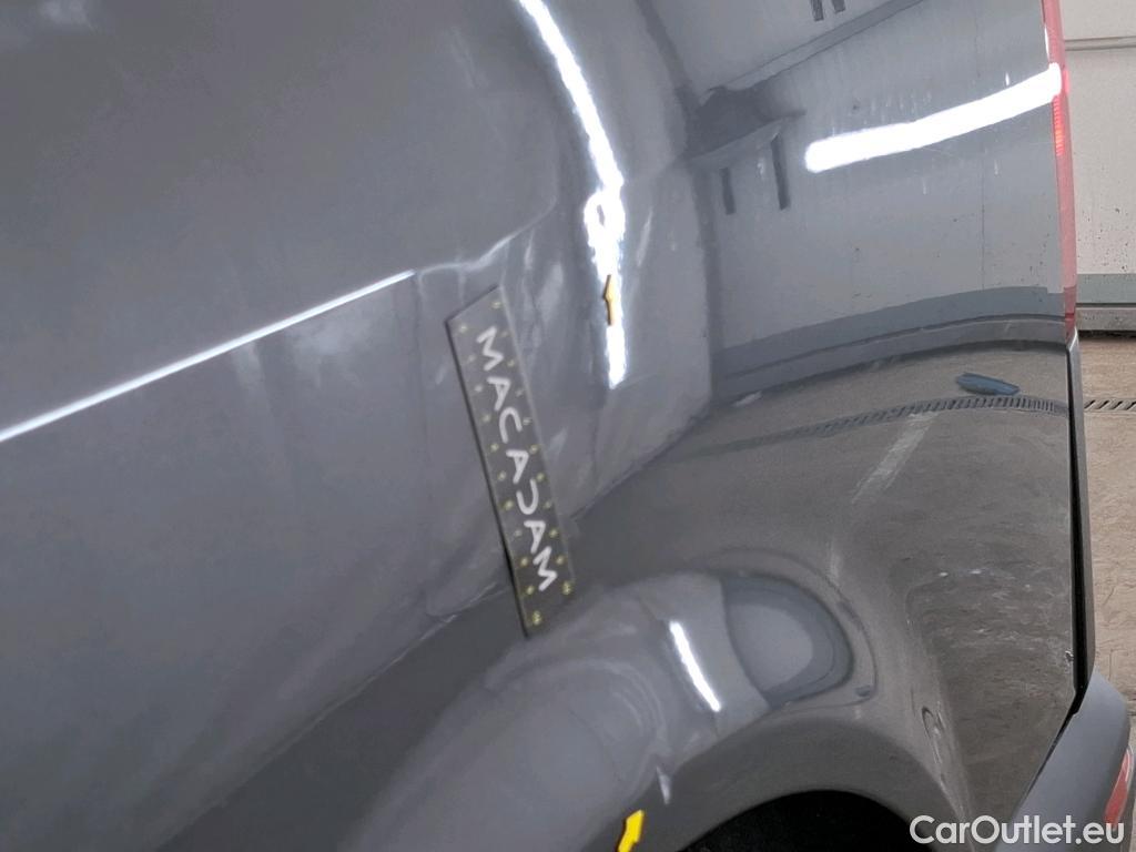  Volkswagen  Transporter T6  Fourgon 2.0 TDI 150CV BVM6 E6 #4