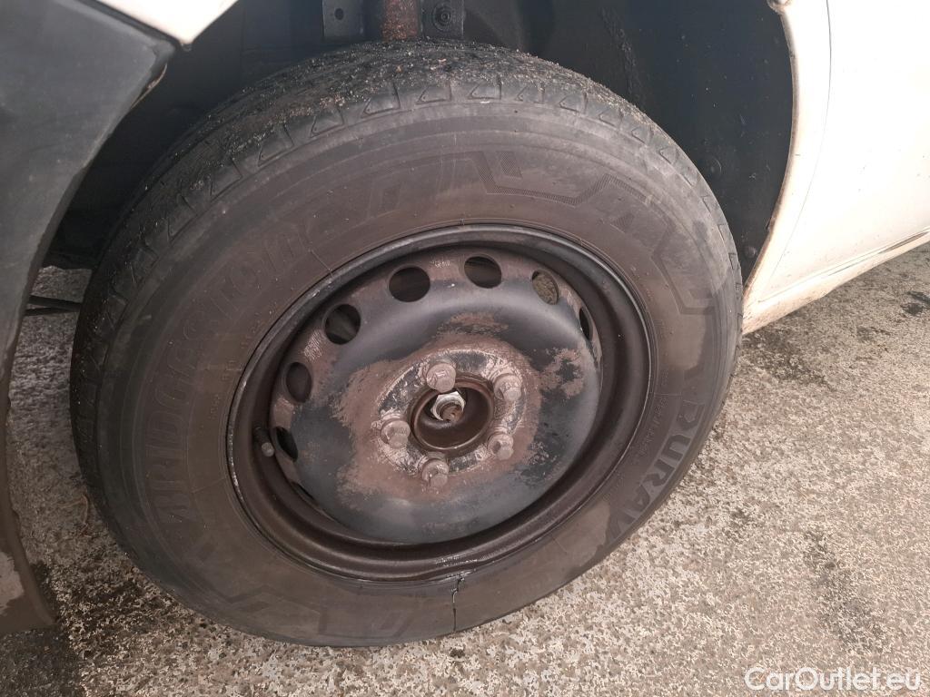  Nissan  NV400 NISSAN  VU 4p Fourgon L3H2 2.3 DCI TT 165 S/S 3500 Business #76
