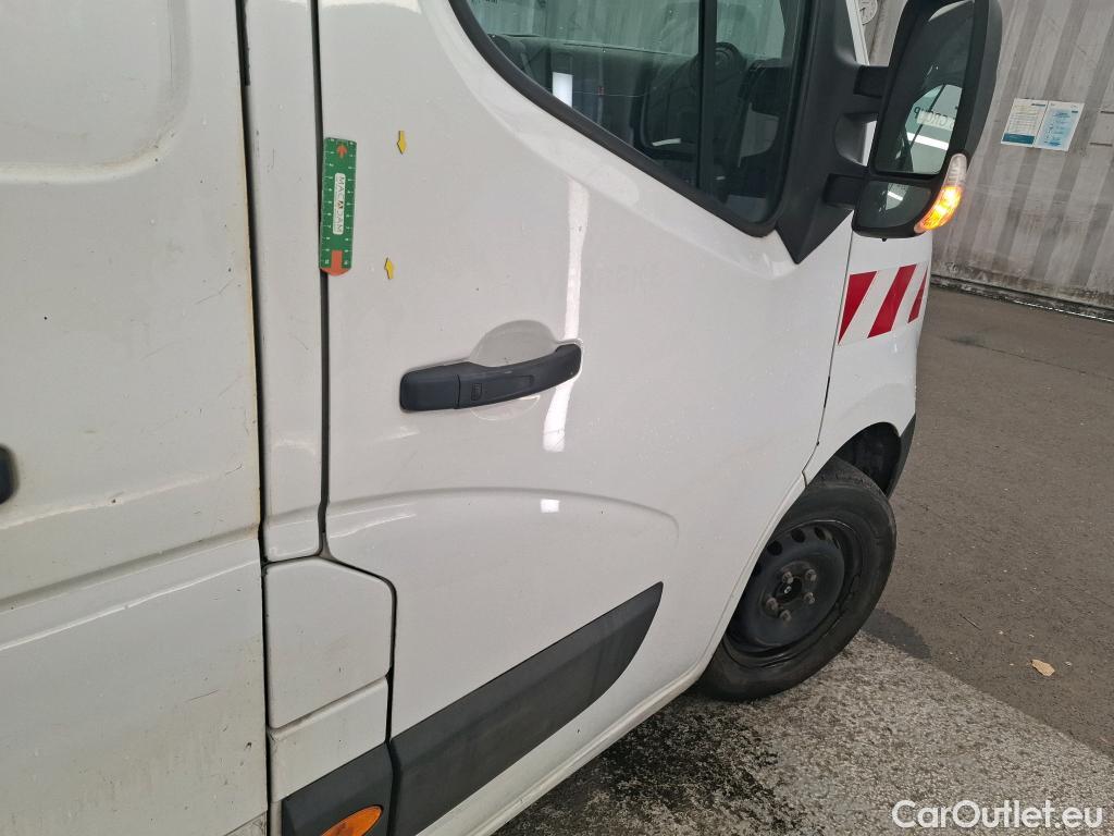  Nissan  NV400 NISSAN  VU 4p Fourgon L3H2 2.3 DCI TT 165 S/S 3500 Business #32