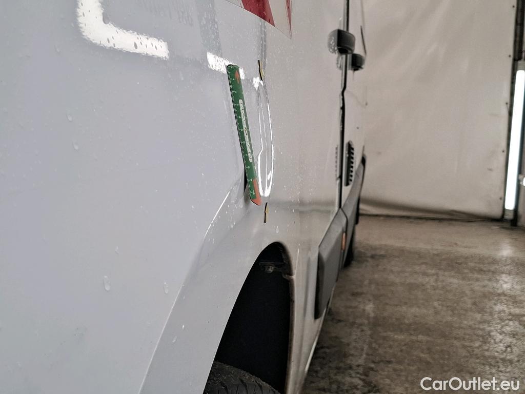  Nissan  NV400 NISSAN  VU 4p Fourgon L3H2 2.3 DCI TT 165 S/S 3500 Business #42