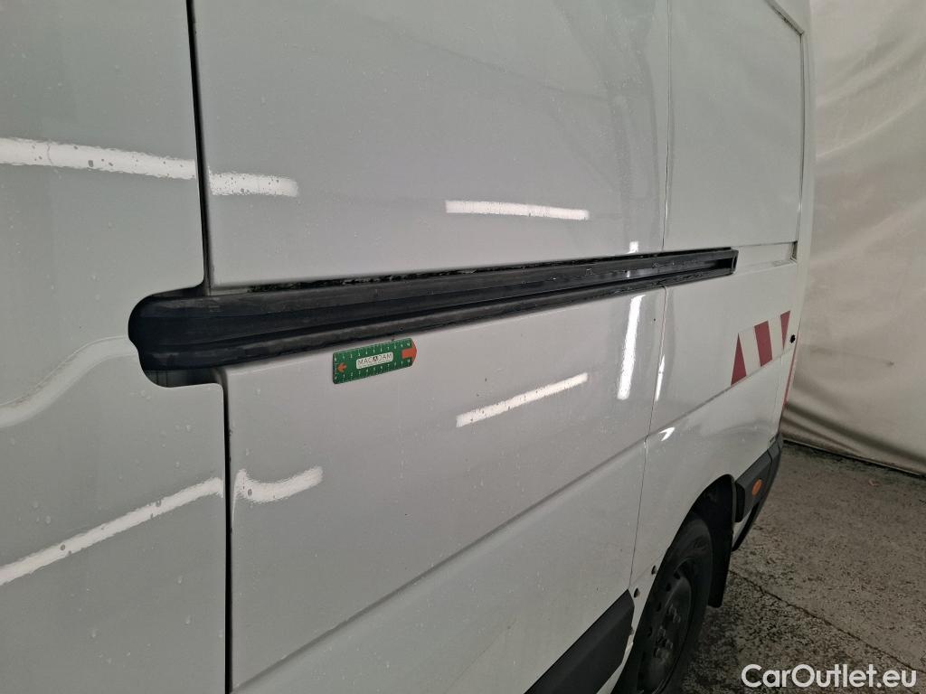  Nissan  NV400 NISSAN  VU 4p Fourgon L3H2 2.3 DCI TT 165 S/S 3500 Business #66