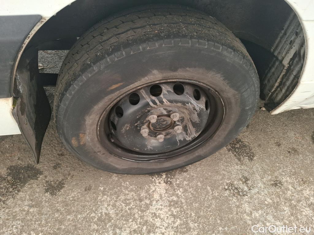  Nissan  NV400 NISSAN  VU 4p Fourgon L3H2 2.3 DCI TT 165 S/S 3500 Business #75
