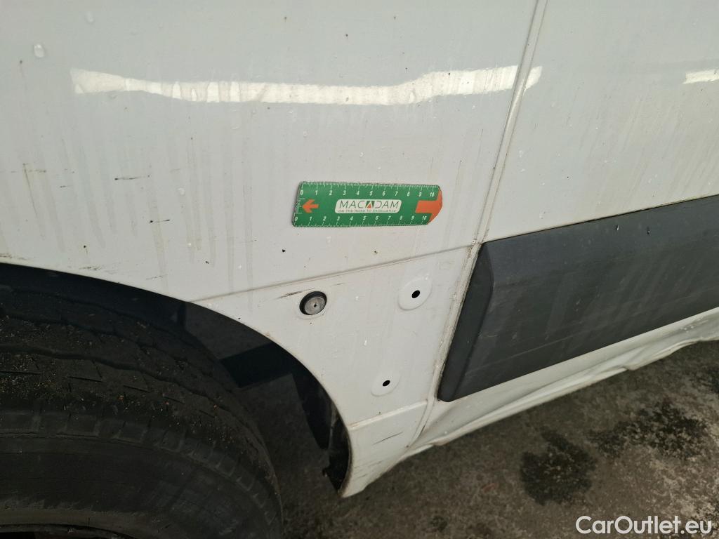  Nissan  NV400 NISSAN  VU 4p Fourgon L3H2 2.3 DCI TT 165 S/S 3500 Business #81