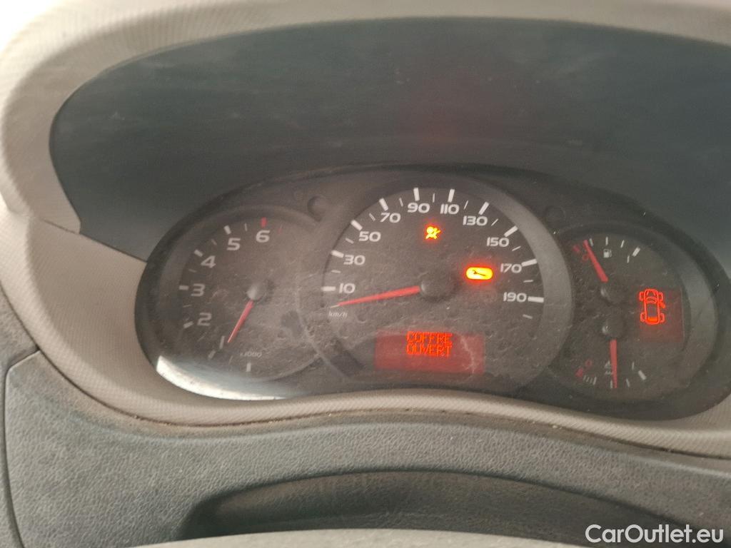  Nissan  NV400 NISSAN  VU 4p Fourgon L3H2 2.3 DCI TT 165 S/S 3500 Business #97