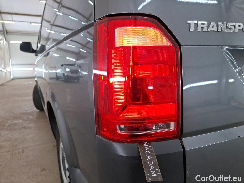  Volkswagen  Transporter T6  Fourgon 2.0 TDI 150CV BVM6 E6 #22