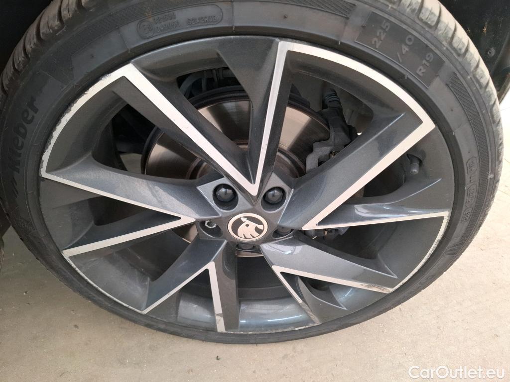  Skoda  Karoq  Sportline 2.0 TDI 115CV BVA7 E6d #7