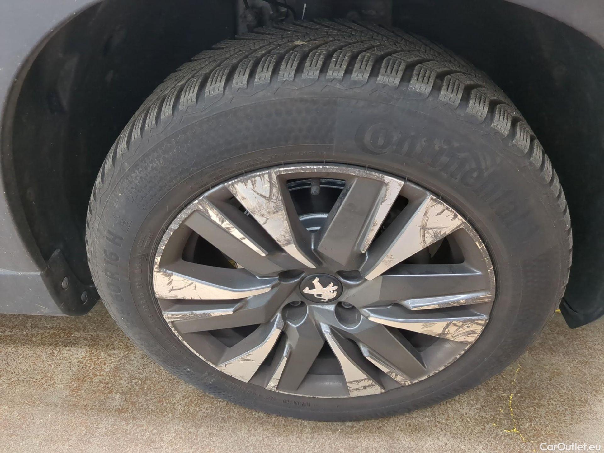  Peugeot  2008  Allure Business 1.5 HDi 100CV BVM5 E6dT #15