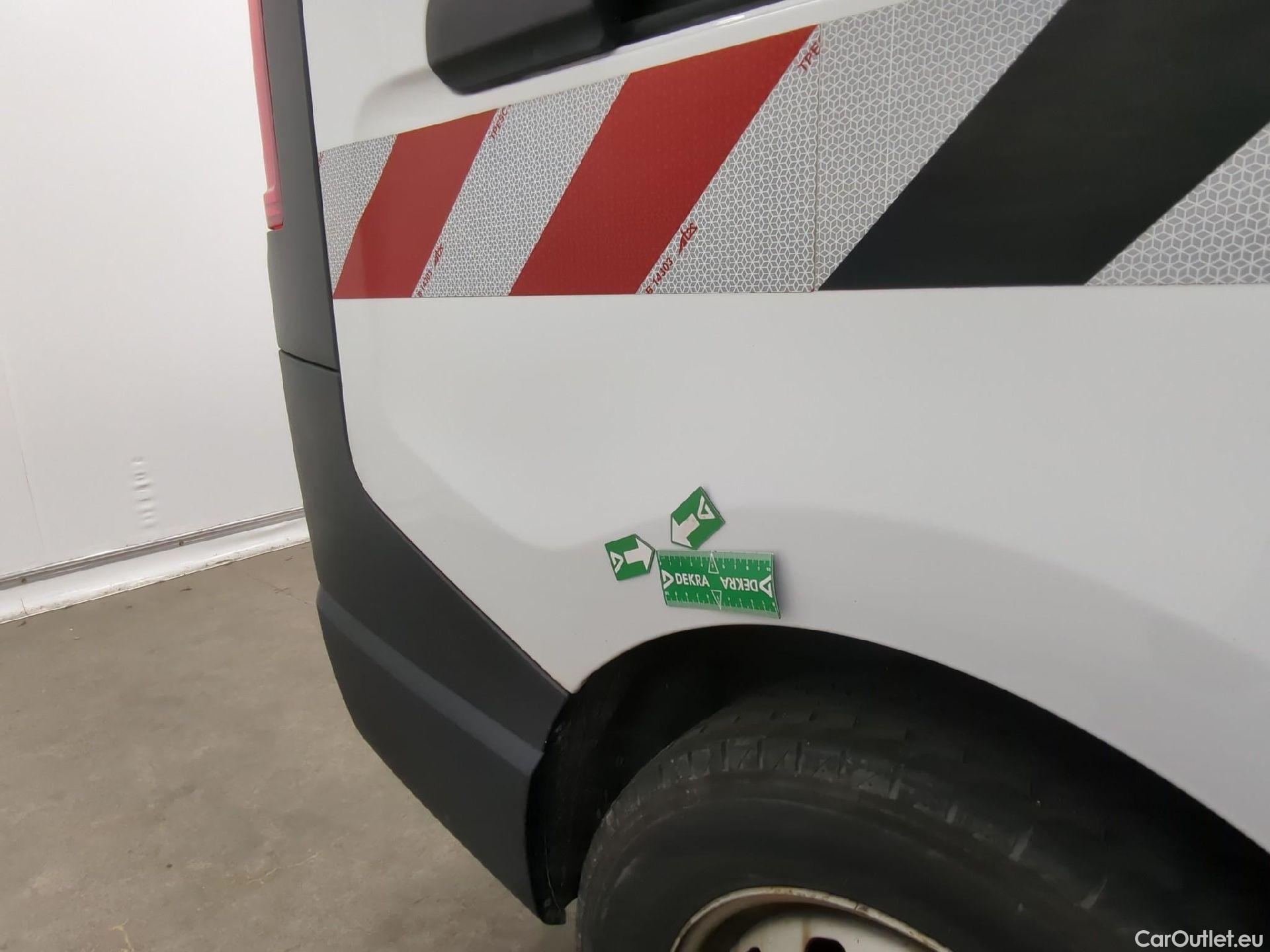  Renault  Trafic RENAULT  4p Combi Life L2 dCi 120 S&S - 18 - 8 places #19