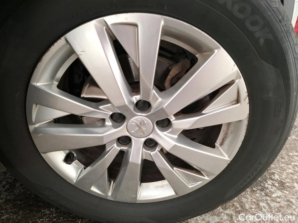  Peugeot  3008 PEUGEOT  / 2020 / 5P / SUV BlueHDi 130 S&S EAT8 Active Busine #16