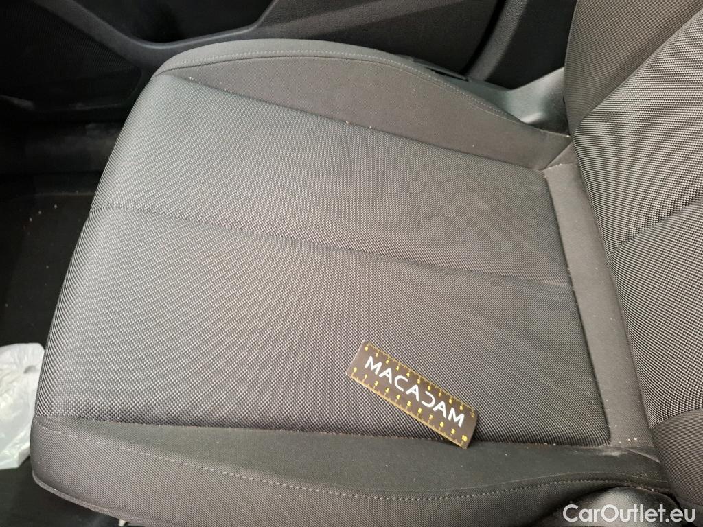  Audi  Q3 AUDI  / 2018 / 5P / SUV 35 TDI 150 #12