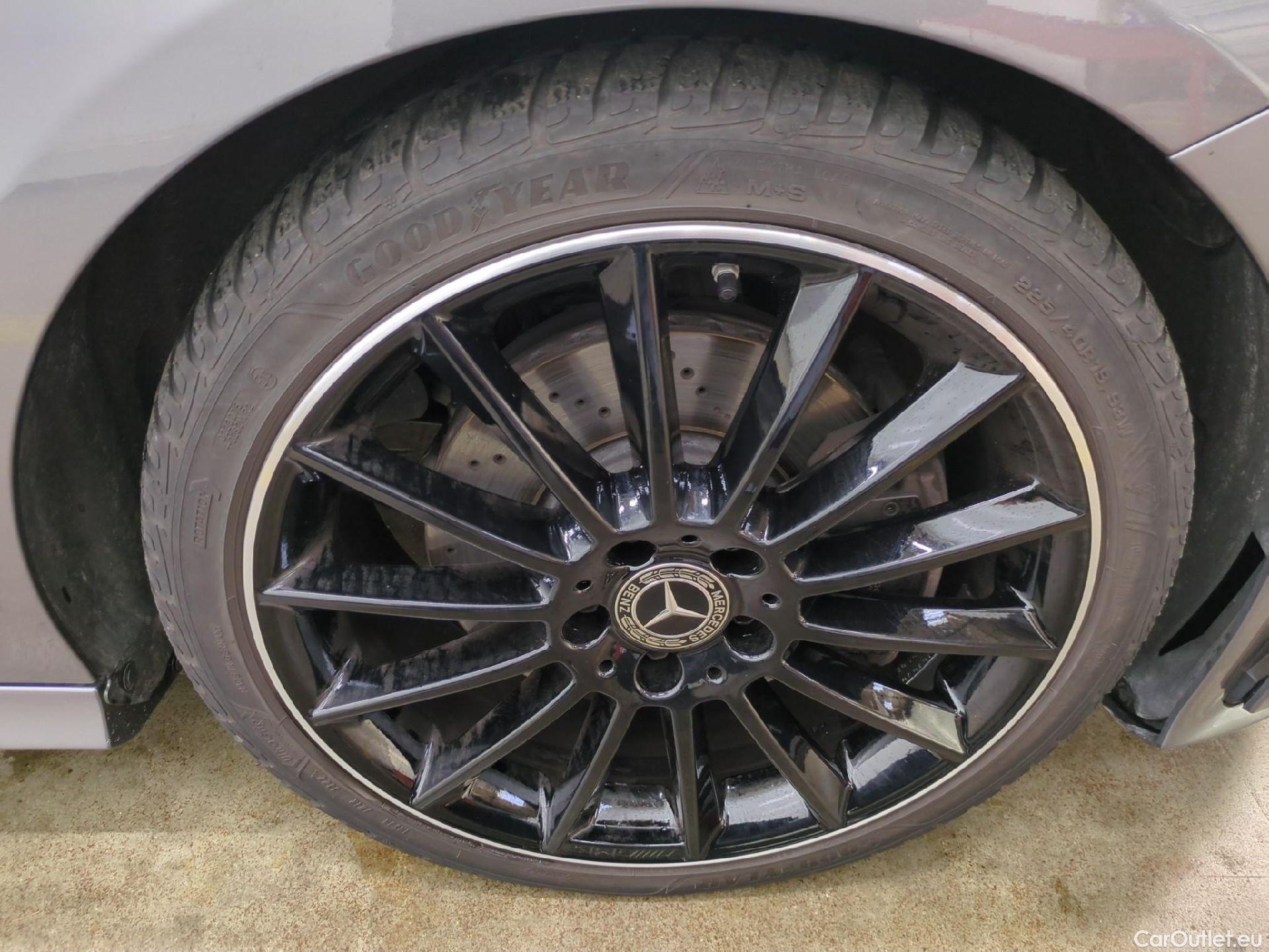  Mercedes  CLA-Klasse MERCEDES-BENZ CLA Shooting Brake / 2019 / 5P / Break CLA 200 d AMG Line BA8 #4