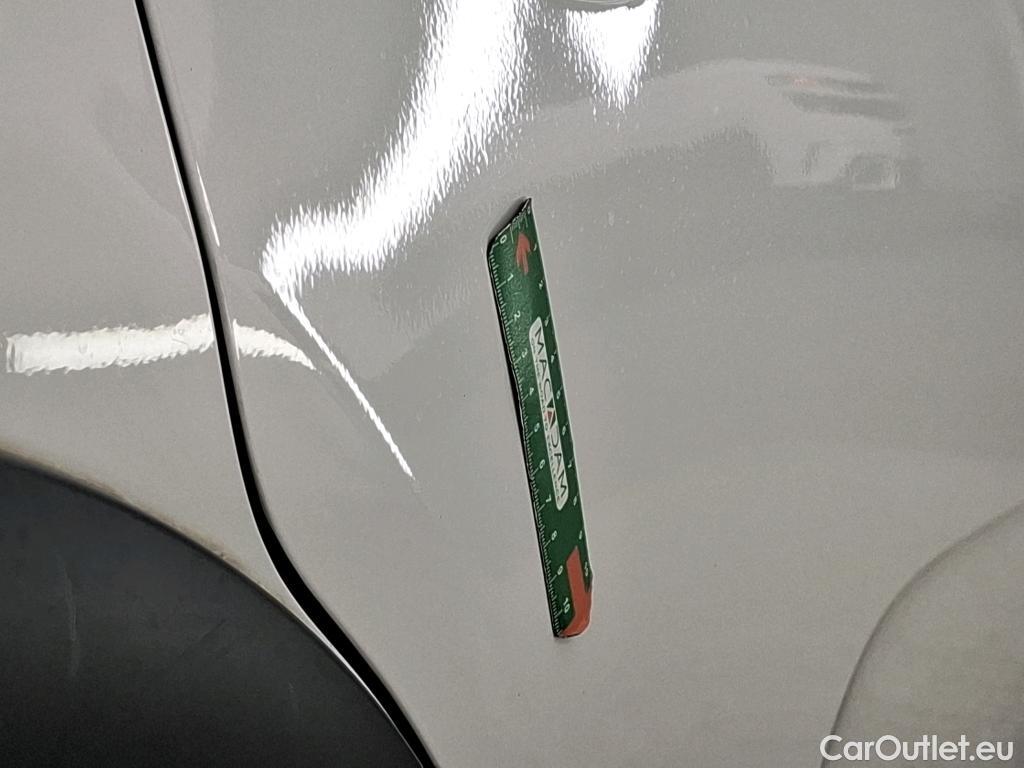  Citroen  C3 CITROEN  / 2020 / 5P / Berline BlueHDi 100 S&S BVM Feel Business #7