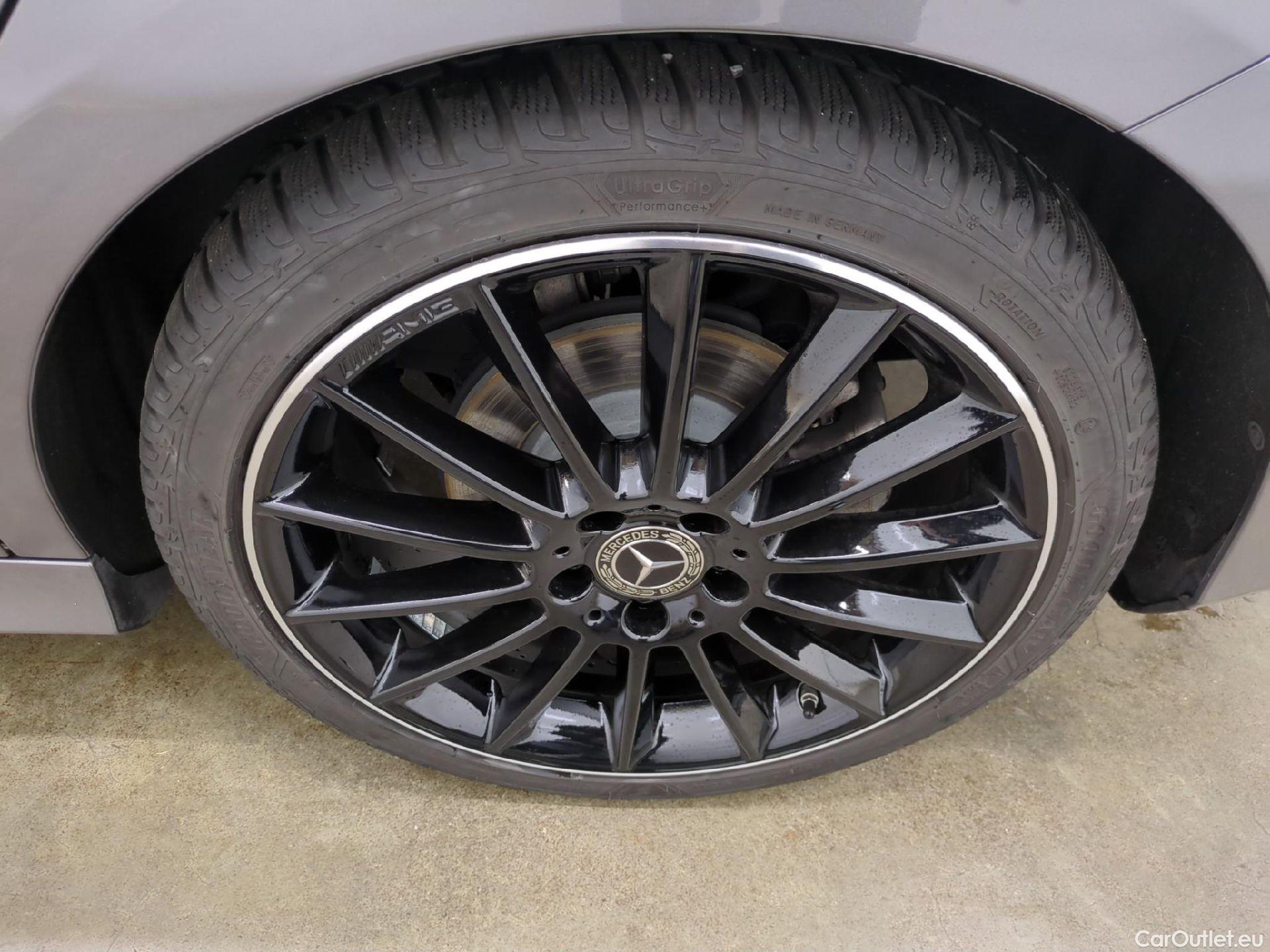  Mercedes  CLA-Klasse MERCEDES-BENZ CLA Shooting Brake / 2019 / 5P / Break CLA 200 d AMG Line BA8 #8