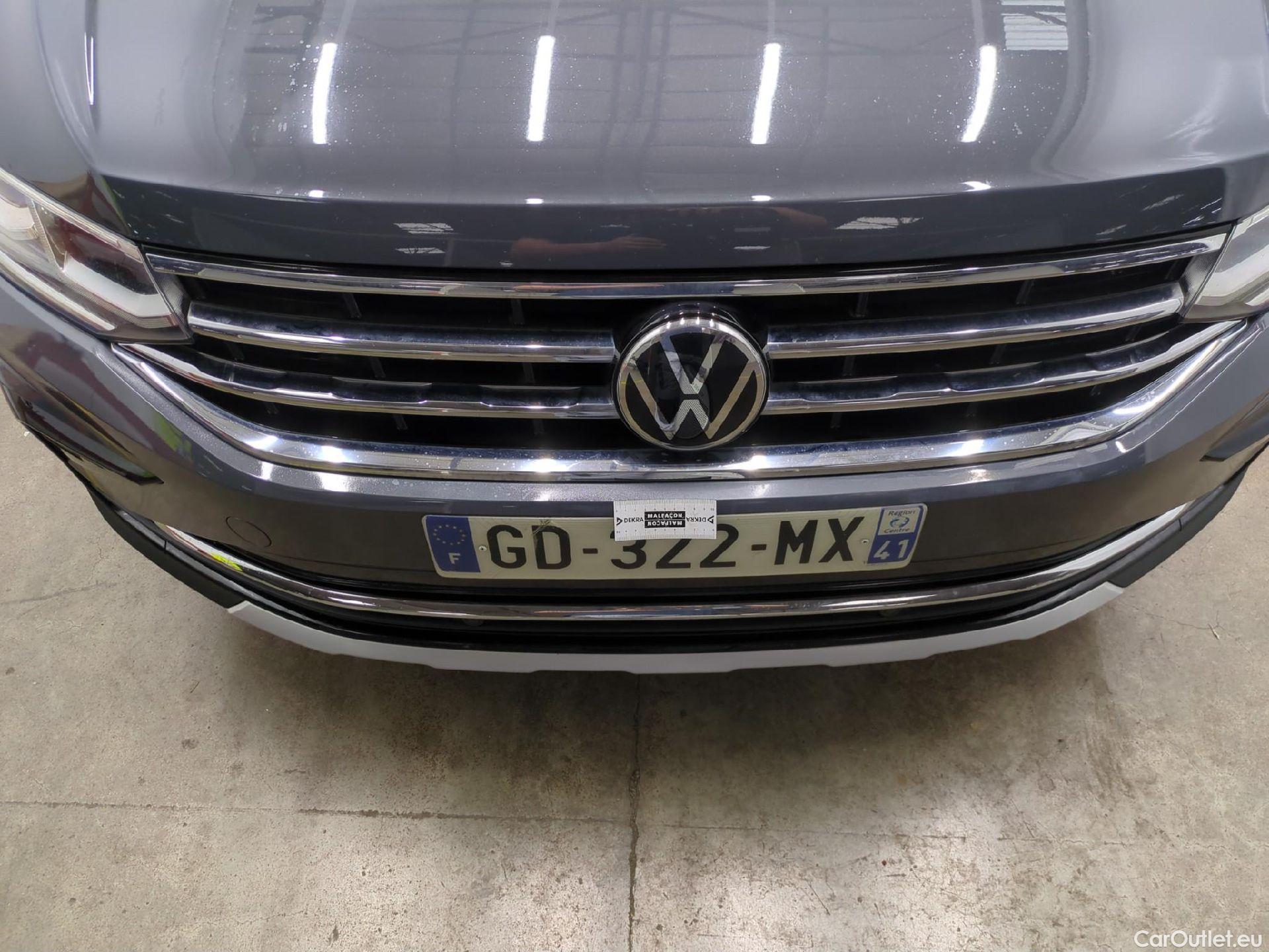  Volkswagen  Tiguan VOLKSWAGEN  / 2020 / 5P / SUV 2.0 TDI 150 DSG7 Elegance #13