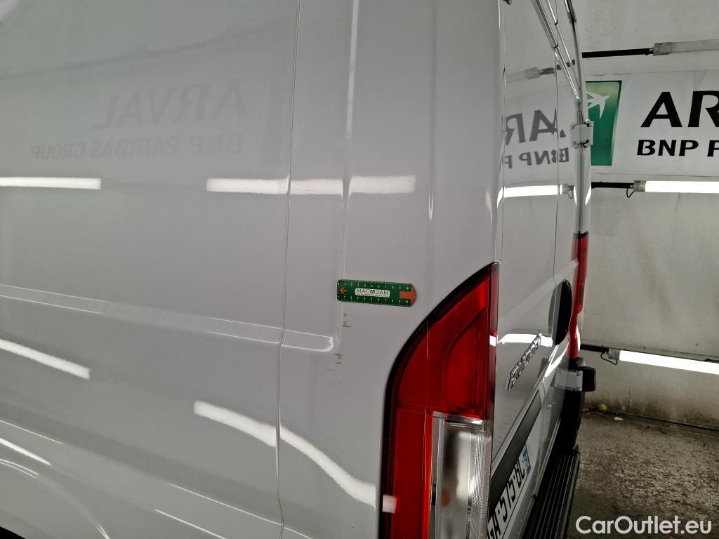  Fiat  Ducato FIAT   2014  4P   Fourgon tôlé 2 3 Multijet 120 3 0 M H2 Business #8