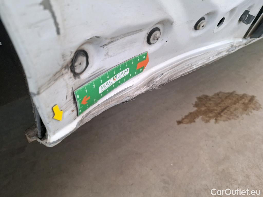  Renault  Trafic RENAULT  VU 4p Fourgon FG GCF L2H1 1300 dCi 120 #34