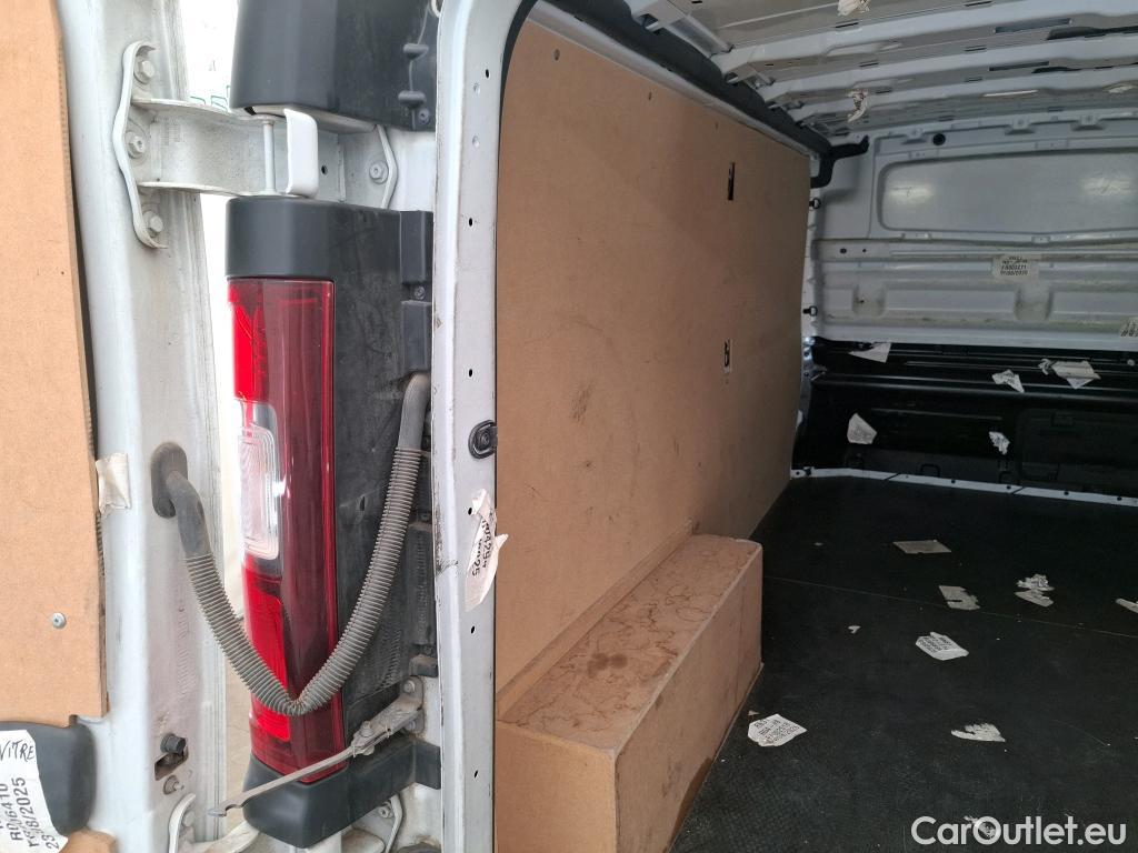  Renault  Trafic RENAULT  VU 4p Fourgon FG GCF L2H1 1300 dCi 120 #99