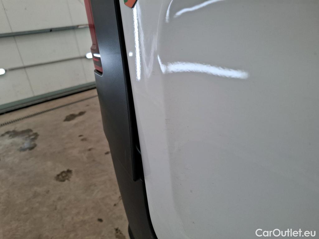  Renault  Trafic RENAULT  VU 4p Fourgon FG GCF L2H1 1300 dCi 120 #127