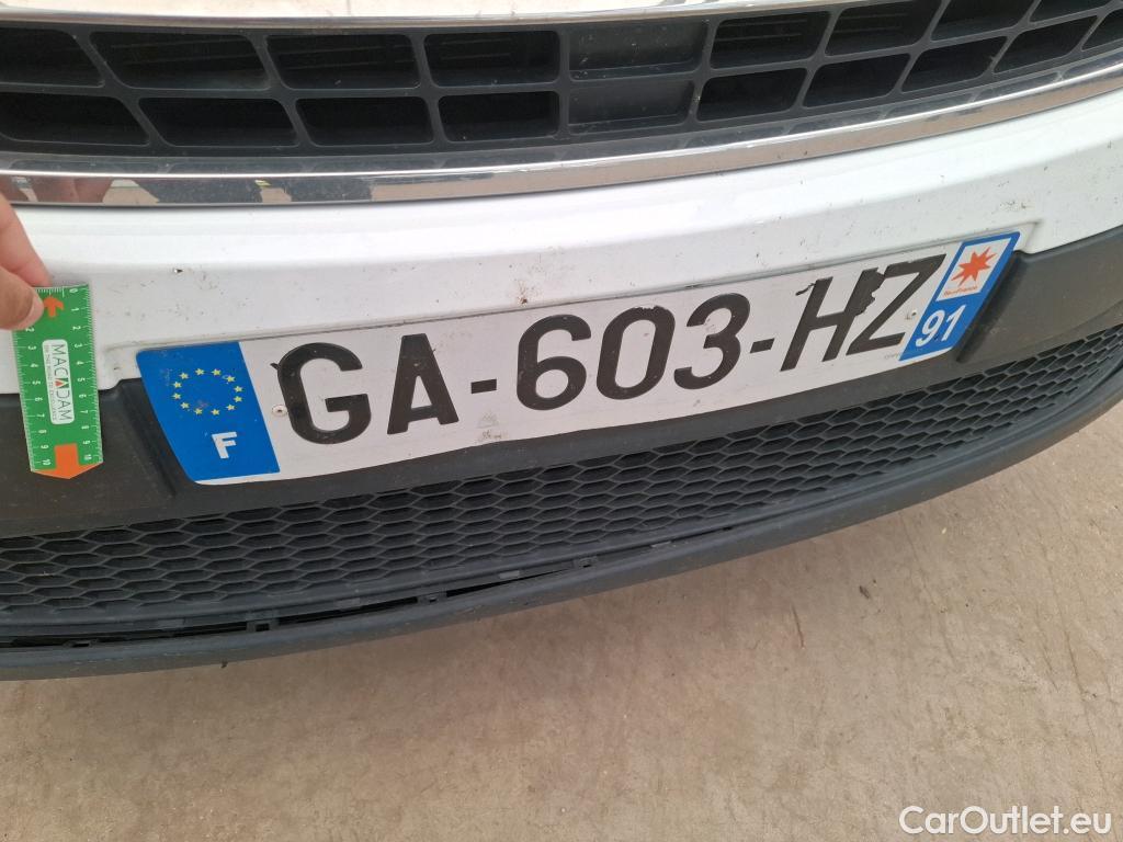  Renault  Trafic RENAULT  VU 4p Fourgon FG GCF L2H1 1300 dCi 120 #119