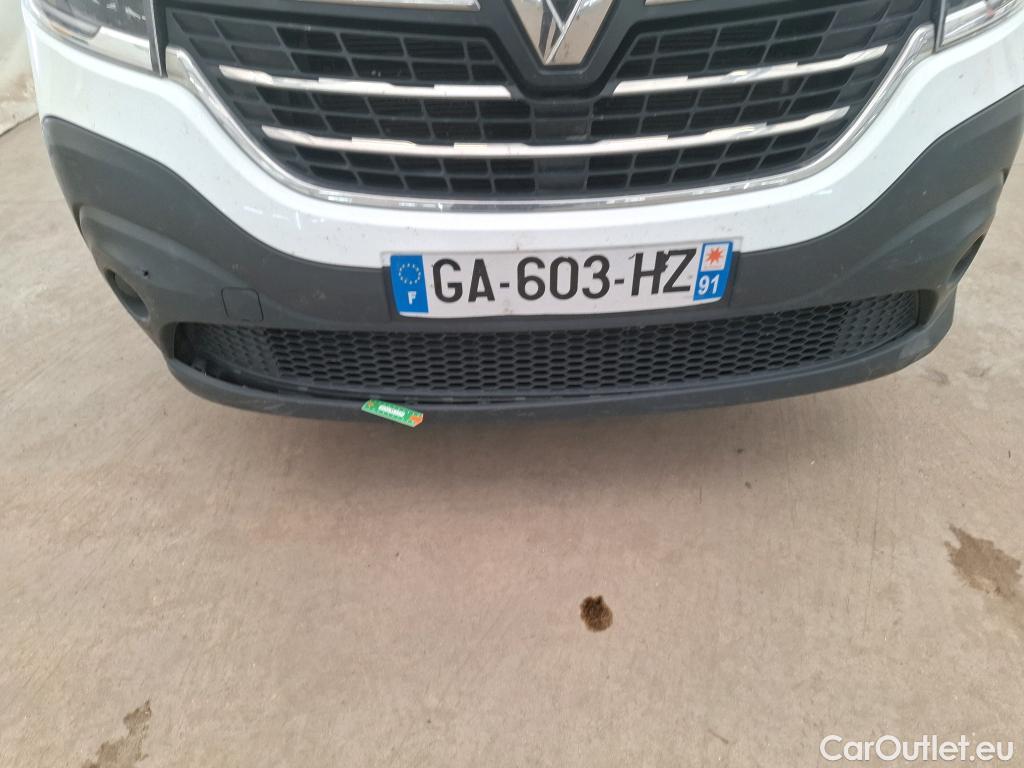  Renault  Trafic RENAULT  VU 4p Fourgon FG GCF L2H1 1300 dCi 120 #124
