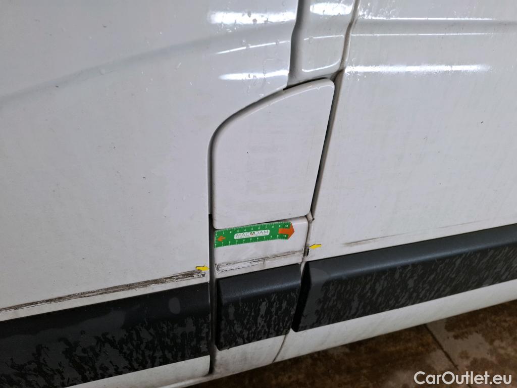  Nissan  NV400 NISSAN  / 2014 / 4P / Fourgon tôlé L2H2 2.3 dCi 135 3t5 Optima #54