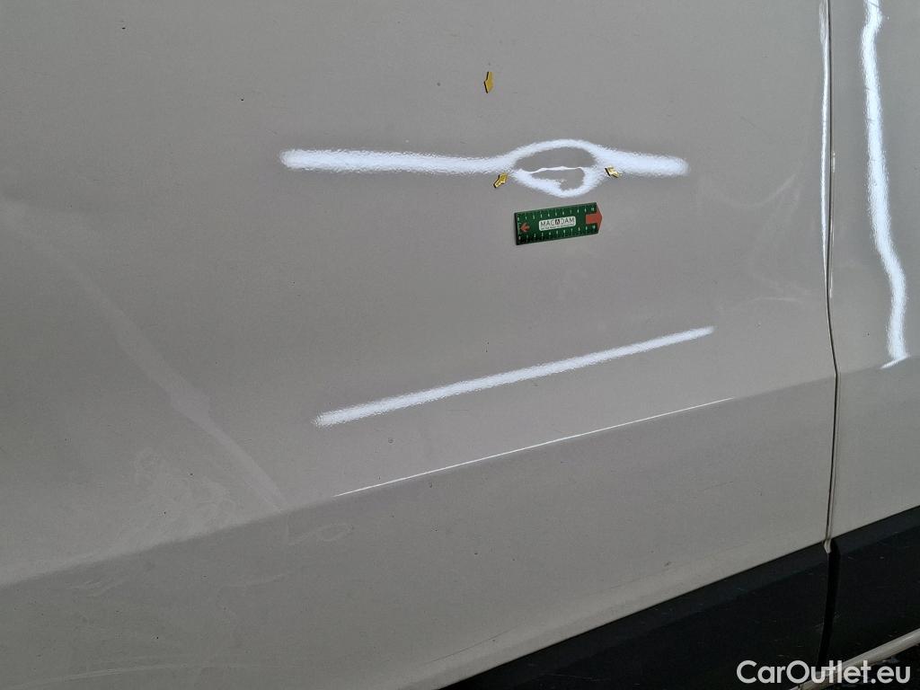  Renault  Trafic RENAULT  VU 4p Fourgon FG GCF L2H1 1300 dCi 120 #27