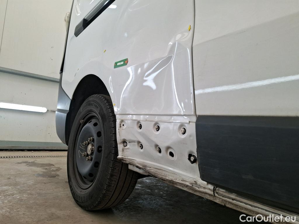  Renault  Trafic RENAULT  VU 4p Fourgon FG GCF L2H1 1300 dCi 120 #8