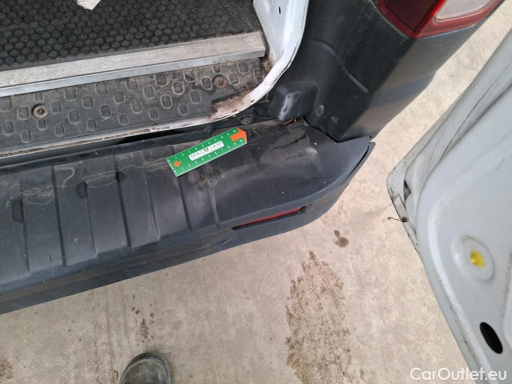  Renault  Trafic RENAULT  VU 4p Fourgon FG GCF L2H1 1300 dCi 120 #76